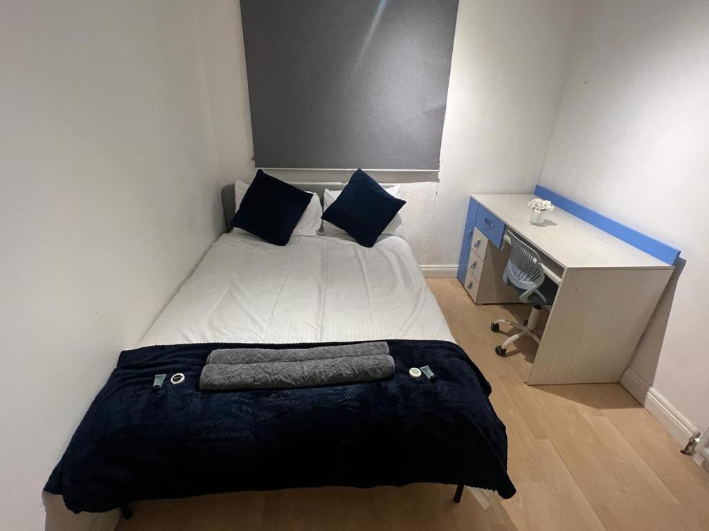 Indulge Hockley Hotel - With Free Front Parking - 10 Min Drive To Birmingham City Centre Bull Ring, Grand Central, Tesco Superstore, Primark & Commonwealth Games Esterno foto