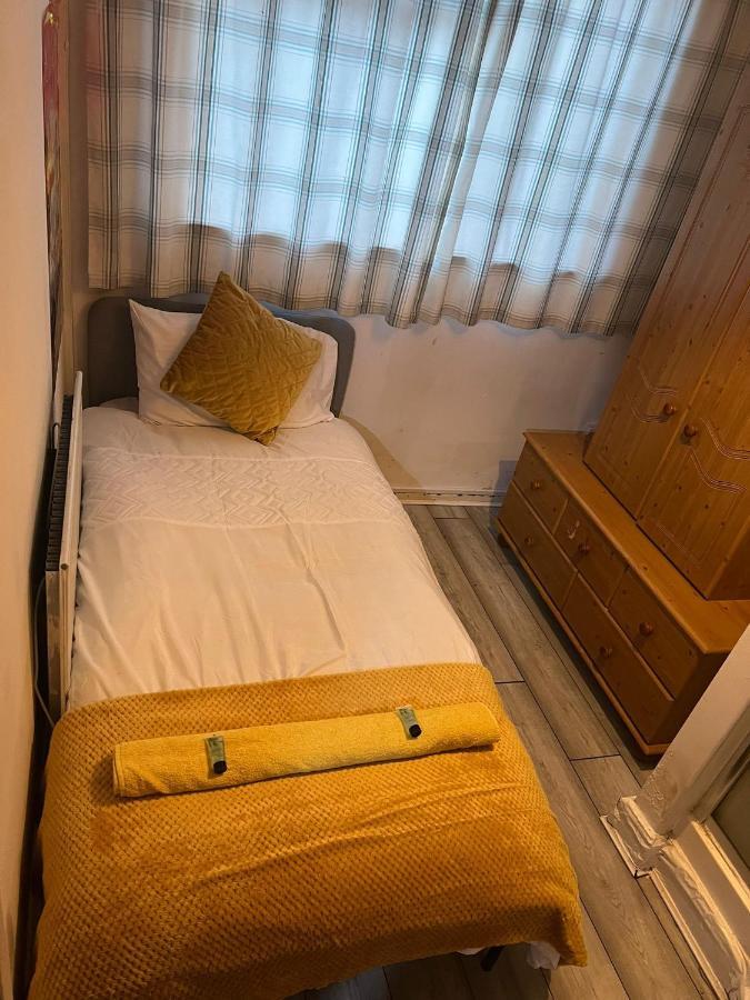 Indulge Hockley Hotel - With Free Front Parking - 10 Min Drive To Birmingham City Centre Bull Ring, Grand Central, Tesco Superstore, Primark & Commonwealth Games Esterno foto